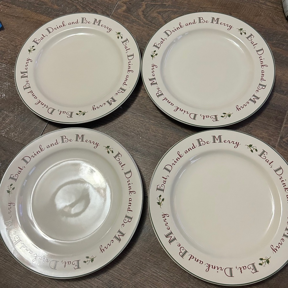 Target Home Christmas Holly Eat Drink & Be Merry Dinner Plates Set of 4 10.5"